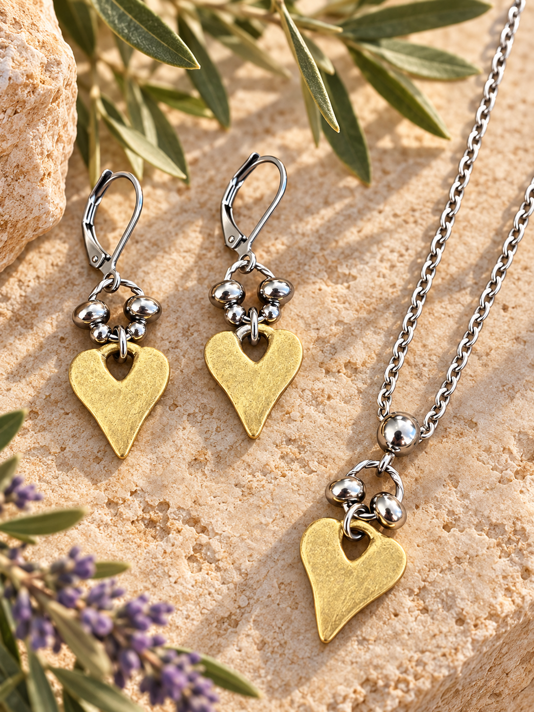 RUSTIC HEART NECKLACE